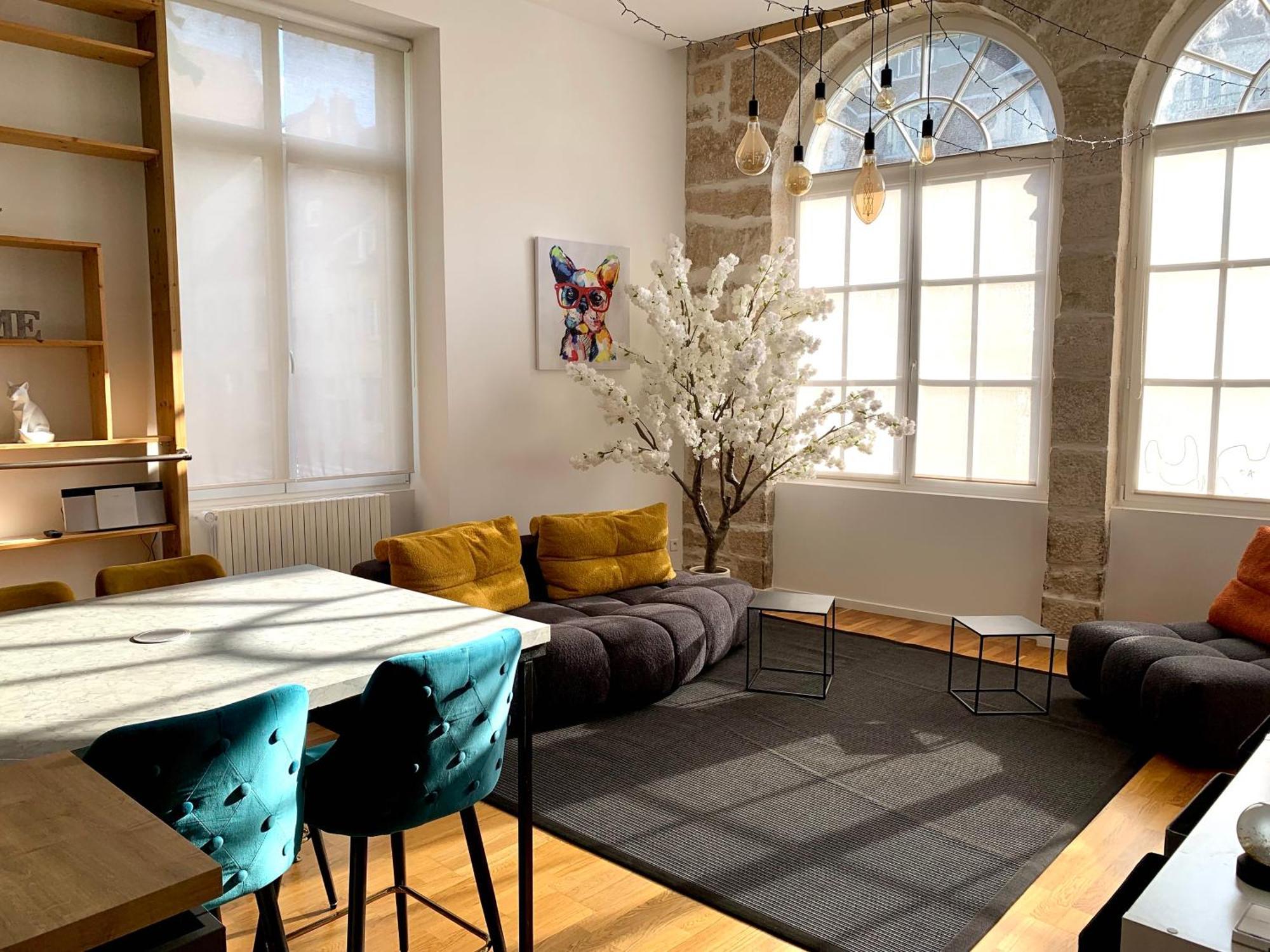 Les Fabuleux Appartements Du Coeur De Ville - Place Victor Hugo Besançon Exterior foto